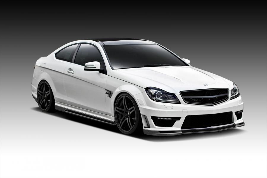  Mercedes-Benz C63 AMG by Vorsteiner 2012 года  (фото 2 из 3)